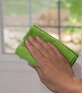 Glass cleaning microfibre cloth - Alpine Carpet & Tile Cleaning